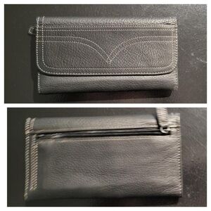 Levi's black wallet